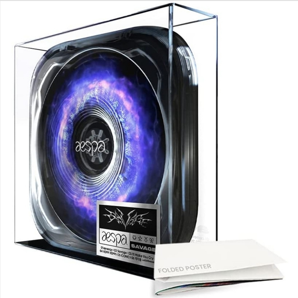 Savage Case Version (1st Mini Album)